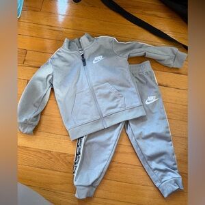 Nike Boys Two Color Taping Tricot Jacket and Track Pant Set, 2 Piece 18m